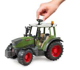 Tractor Fendt 211 Vario